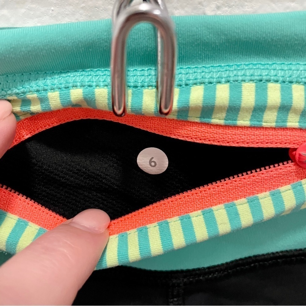 Lululemon SoulCycle Skull Run Inspire II Crop - Picture 7 of 13